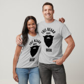 この髭にはビールが必要だ。 Tシャツ (ユニセックス)
