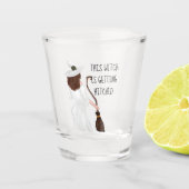 この魔女がハロウィンのヒッチングバチェロレッテ ショットグラス (正面)