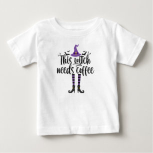 この魔女はコーヒー好おもしろいき不気味が必要 ベビーTシャツ