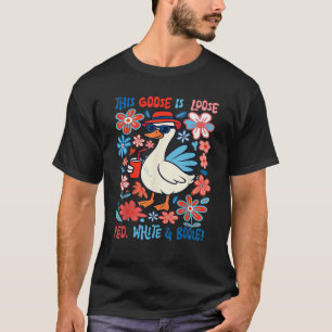 この鵞鳥は赤い白とブーゼ4Tに緩い Tシャツ