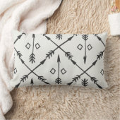 この黒い矢の枕はあなたの宇宙を変える ランバークッション (ブランケット)