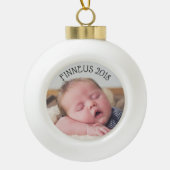 このBallオーナメントを写真でパーソナライズ セラミックボールオーナメント (正面)