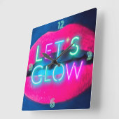 このNEONルックでロックしましょうGLOWリップサロン スクエア壁時計 (傾斜)