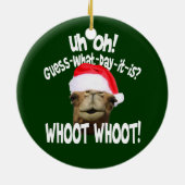 こぶ日のラクダのクリスマスのオーナメント セラミックオーナメント (裏面)