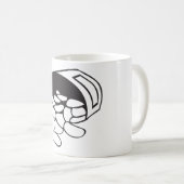 こぼれた豆の白黒アウトライン コーヒーマグカップ (正面右)