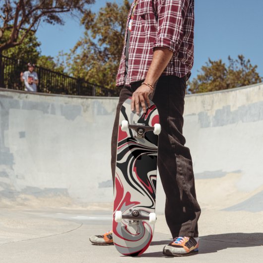 こぼれ – 赤、灰色、黒、およびボーン白 スケートボード (室外2)