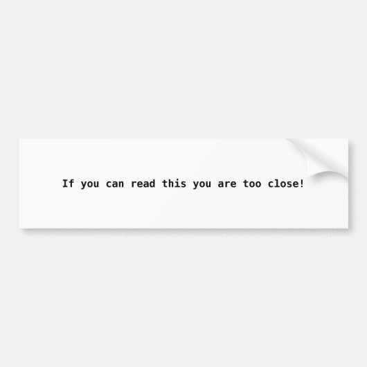 こもしこ読こ近すぎる! バンパーステッカー (正面)