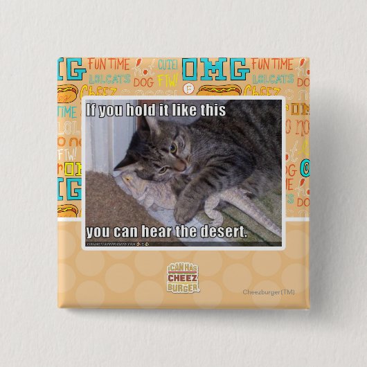 こもしんな風に持っている 缶バッジ (正面)