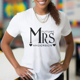 これからMrs.になる花嫁のウェディングエンゲージメントハート Tシャツ