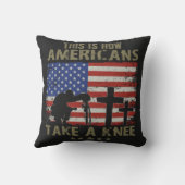 これがアメリカ人の膝の使い方だ クッション (裏面)