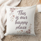 これが私たちのハッピープレイスのポスター クッション (ブランケット)