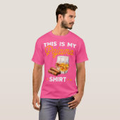 これが私の葉巻とバーボンです Tシャツ (正面フル)
