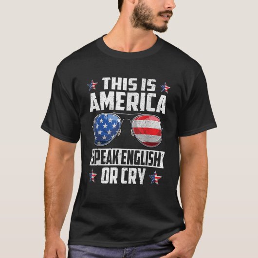 これはアメリカ話英語かCryの7月4日だ Tシャツ (正面)