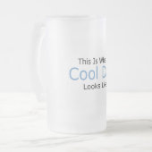 これはクールなパパが見えるものにです フロストグラスビールジョッキ (正面左)