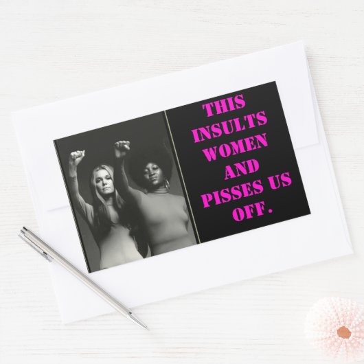 これは女性と私たちを侮辱する。 長方形シール (封筒)