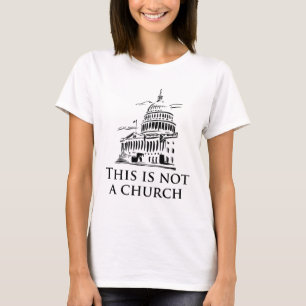 これは教会ではないです Tシャツ