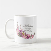 これは日、賛美歌の118:24です コーヒーマグカップ (左)