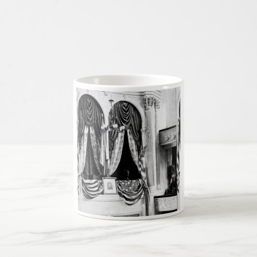 これは洗浄するフォードの劇場の私用箱です コーヒーマグカップ (中央)