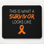 これは生存者が白血病に似ている マウスパッド (正面)