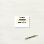 これは私がスクールバスの運転者のおもしろいな引用文をいかに転がるかです ポストイット (デスク上)