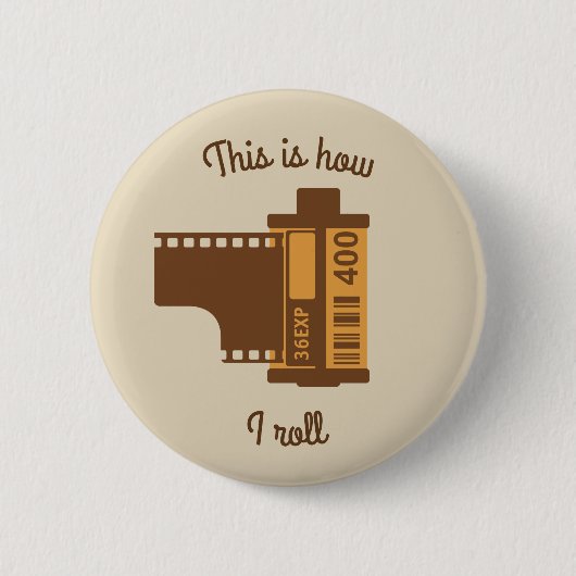 これは私が35のmmのカメラのフィルムボタンをいかに転がるかです 缶バッジ (正面)