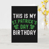 これは私のアイルランドの聖パトリックの日の誕生日よもぎの誕生日 カード (黄色い花)