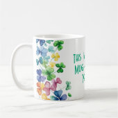 これは私のラッキー・マグカップのカラフル・クローバー離れだ コーヒーマグカップ (左)