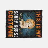 これは私の怖いナース衣装おもしろいハロウィーンの男性W フリースブランケット (正面(横))