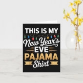 これは私の新しい大晦日のパジャマパーティーTシャツです カード (黄色い花)