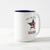 これは私の最初のRODEOではない ツートーンマグカップ (正面右)