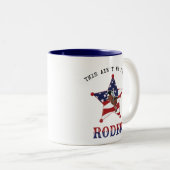 これは私の最初のRODEOではない ツートーンマグカップ (正面右)