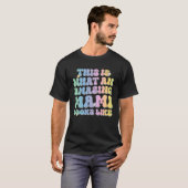 これは素晴らしいMamiがGroovy Colのように見える Tシャツ (正面フル)