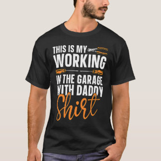 これは電気配線Electroniで働いている Tシャツ