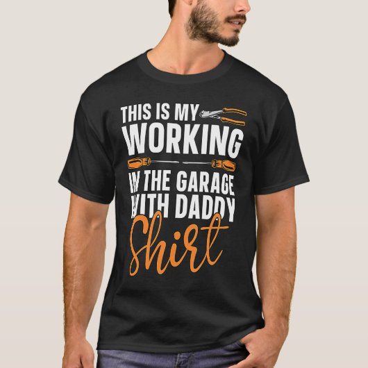 これは電気配線Electroniで働いている Tシャツ (正面)