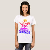 これは驚きの猫が恐竜に乗ったTシャツ 面白い Tシャツ (正面フル)