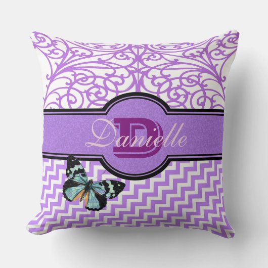 これらのファンシーな紫色および蝶をカスタマイズ クッション (正面)