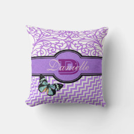 これらのファンシーな紫色および蝶をカスタマイズ クッション