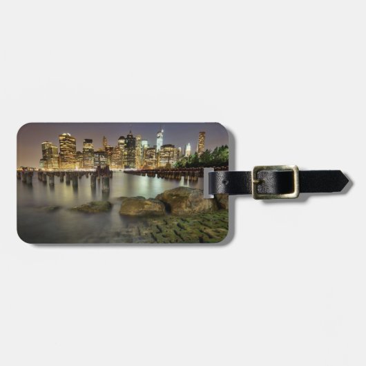 これらの棒はBrooklyn Parkにあります ラゲッジタグ (正面横)