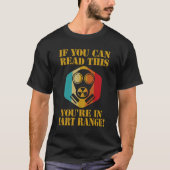 これを読めるならおならの射程範囲内だよ Tシャツ (正面)