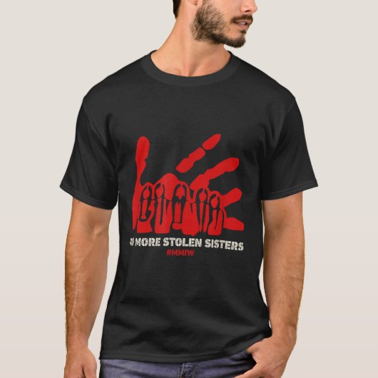 これ以上盗まれない姉妹赤い手Mmiw認識度船 Tシャツ (正面)