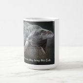 こんなに可愛くて疲れてる コーヒーマグカップ (中央)