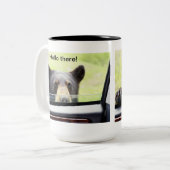 "こんにちはそこに!" ツキノワグマのマグ ツートーンマグカップ (正面左)