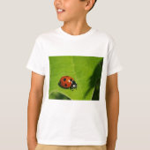 こんにちはてんとう虫の緑の保存雨林 Tシャツ (正面)