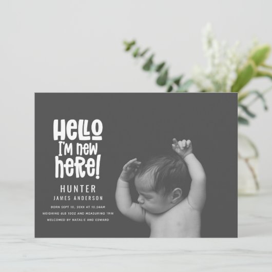 こんにちは新しいこちらモダンベビータイポグラフィ誕生 案内状 (スタンド正面)