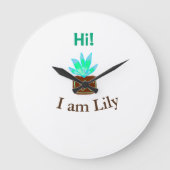 こんにちは私はリリーの多肉汁追加の名前の水色 ラージ壁時計 (正面)