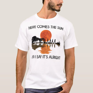 こ来こに太陽と私は言う Tシャツ