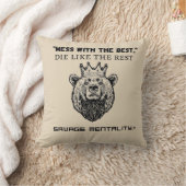 「ごちゃごちゃ最高のろ、他の人と同じように死ね – 凶暴な私 クッション (ブランケット)