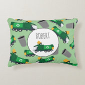 ごみトラックのパターン少年の名前のリサイクル アクセントクッション (正面)