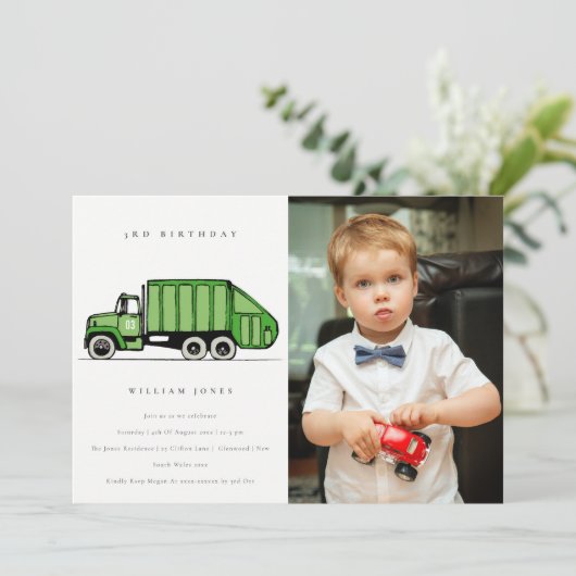 ごみトラックの子供たち任意の年齢誕生日写真招待状 サンキューカード (スタンド正面)