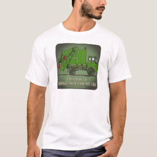 ごみ収集車の緑オペレータ引用文メンズTシャツ Tシャツ